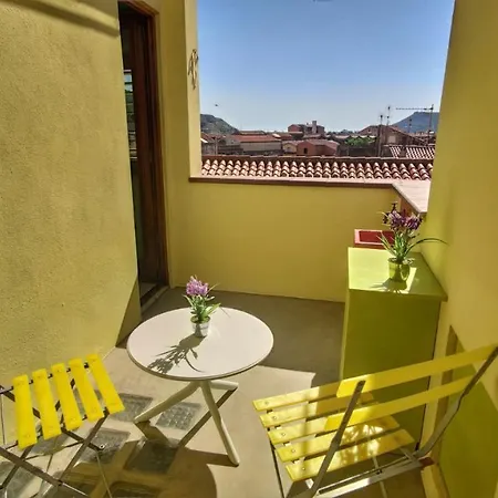 Bosa Apartments Attic On The Castle Holiday home